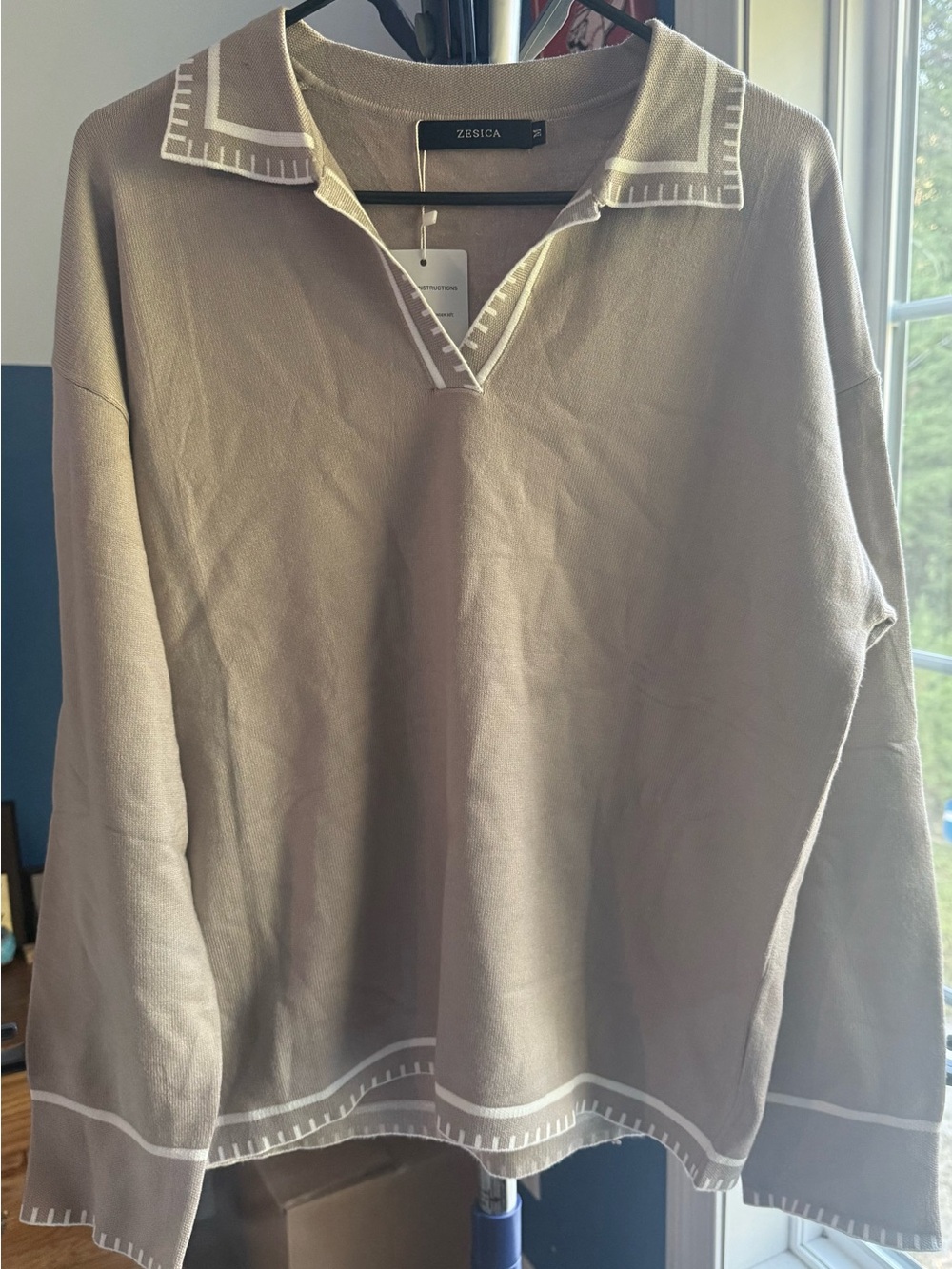 NWT ZESICA Taupe Cream Contrast Trim Collared Polo Sweater with matching pants M